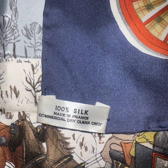 Hermes silk scarf - Picture 4 of 4